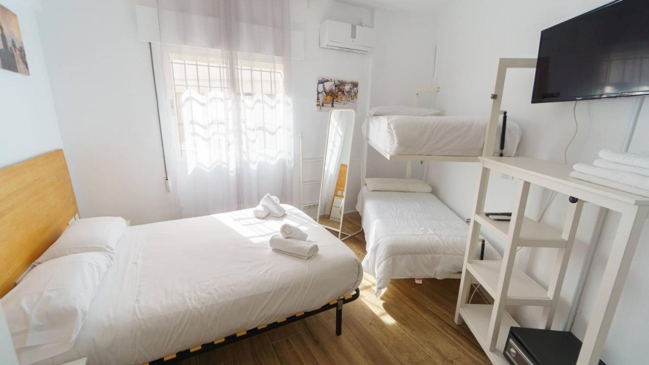 Rentalsevilla Espacioso Y Acogegor Apartamento De 3 * Sevilla