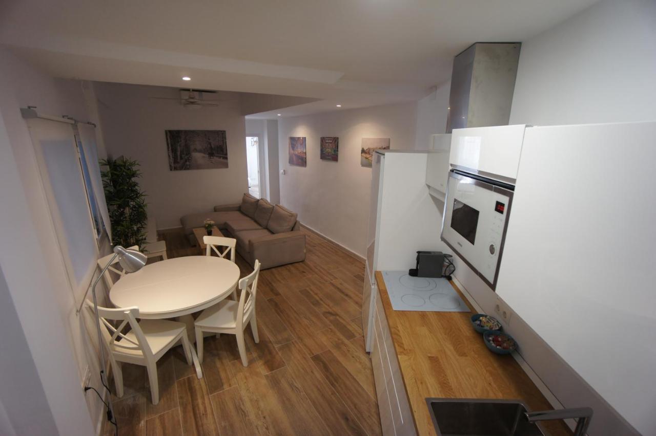 Rentalsevilla Espacioso Y Acogegor Apartamento De 3 Apartamento *