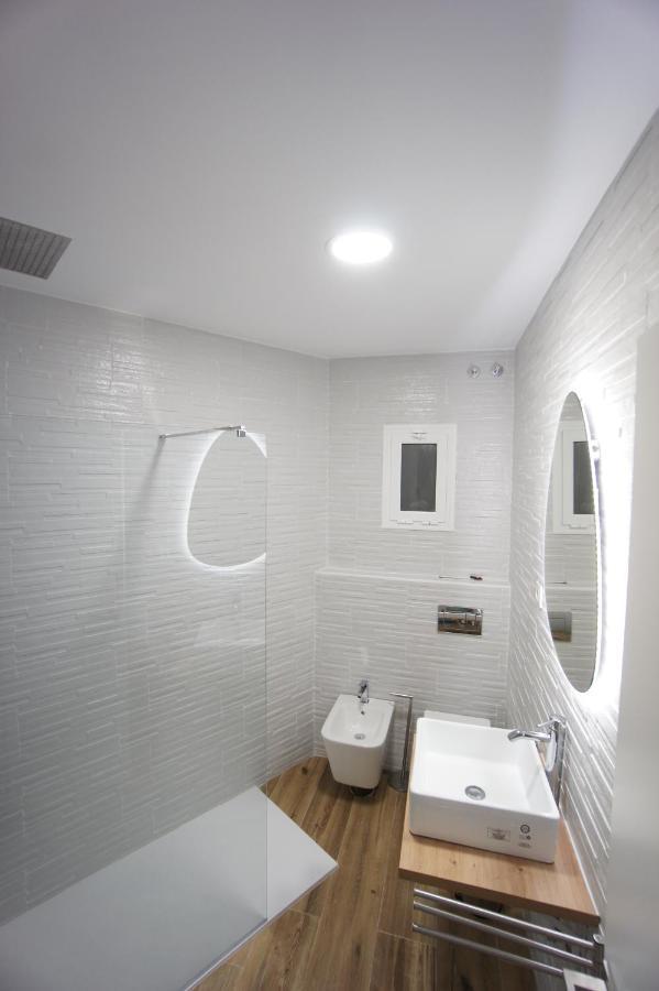 Rentalsevilla Espacioso Y Acogegor Apartamento De 3 Apartamento *