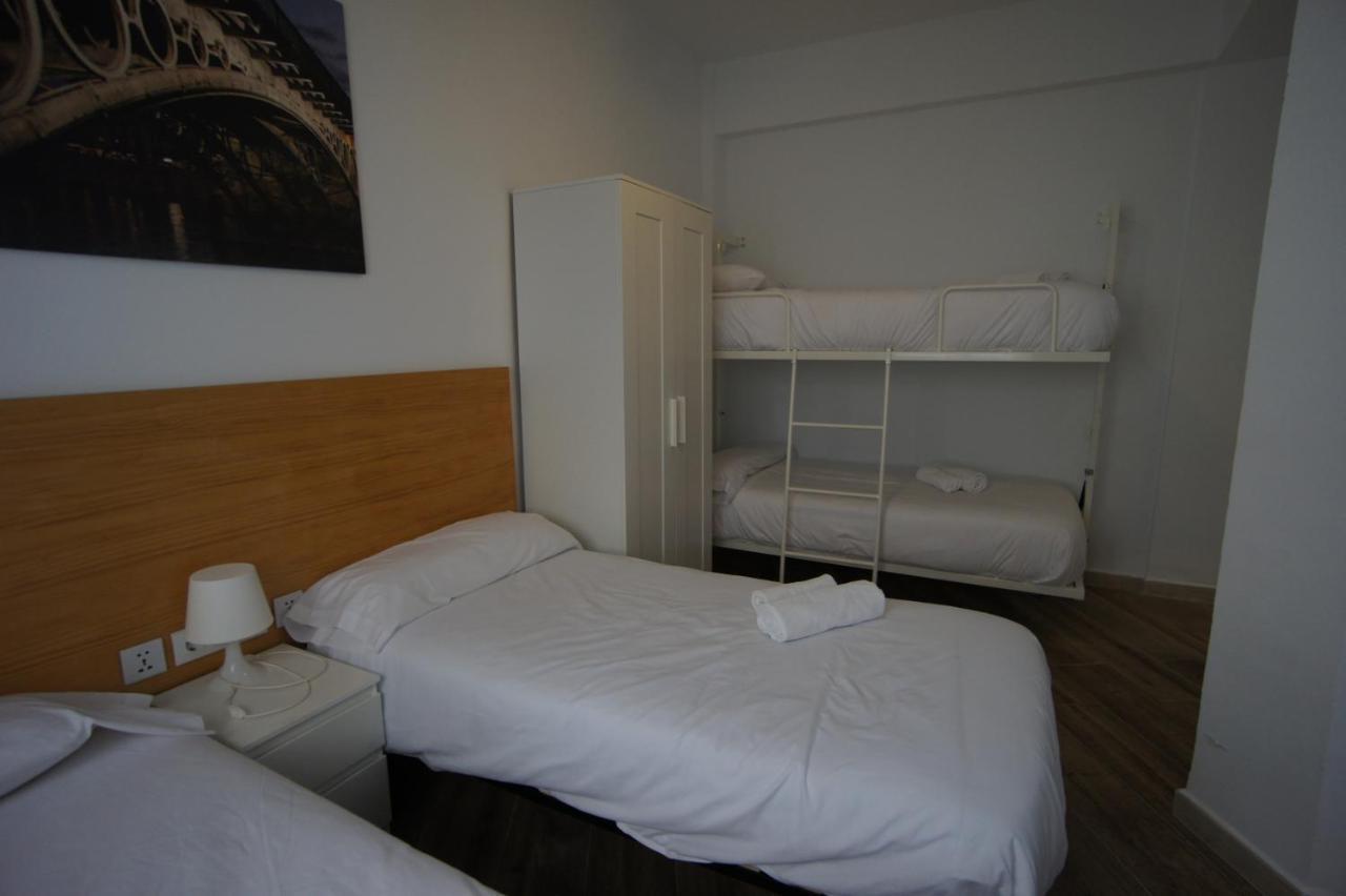 Rentalsevilla Espacioso Y Acogegor Apartamento De 3 * Sevilla